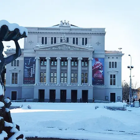 自由酒店 3* 里加