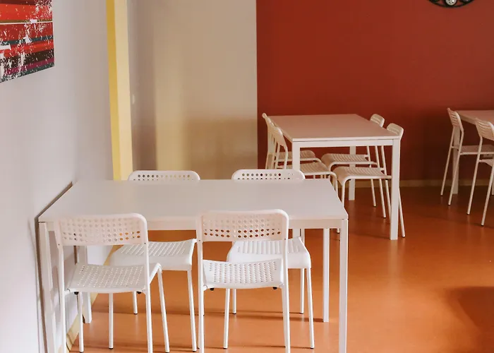 リバティー ホテル 3*