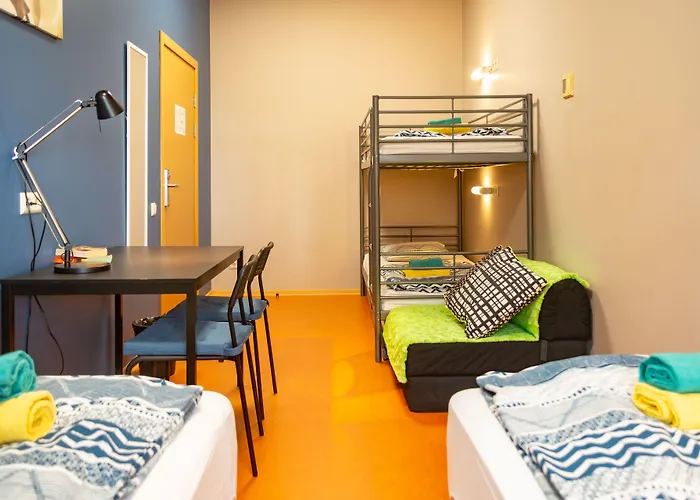 リバティー ホテル 3*