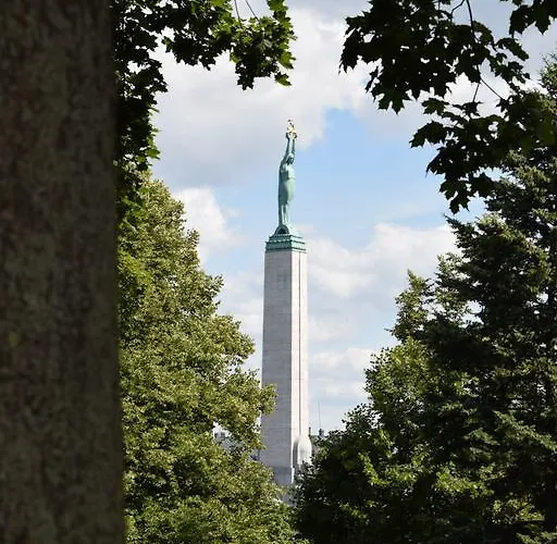 リバティー ホテル 3*